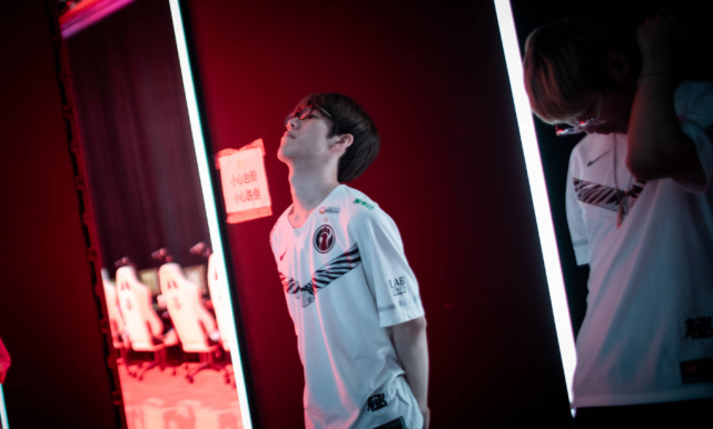 发展无疑充 发展无疑充