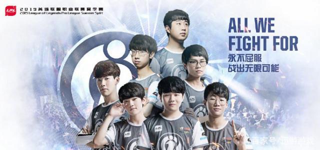 李霄鹏：队员尽全力了，这场失利给我们敲响了警钟.